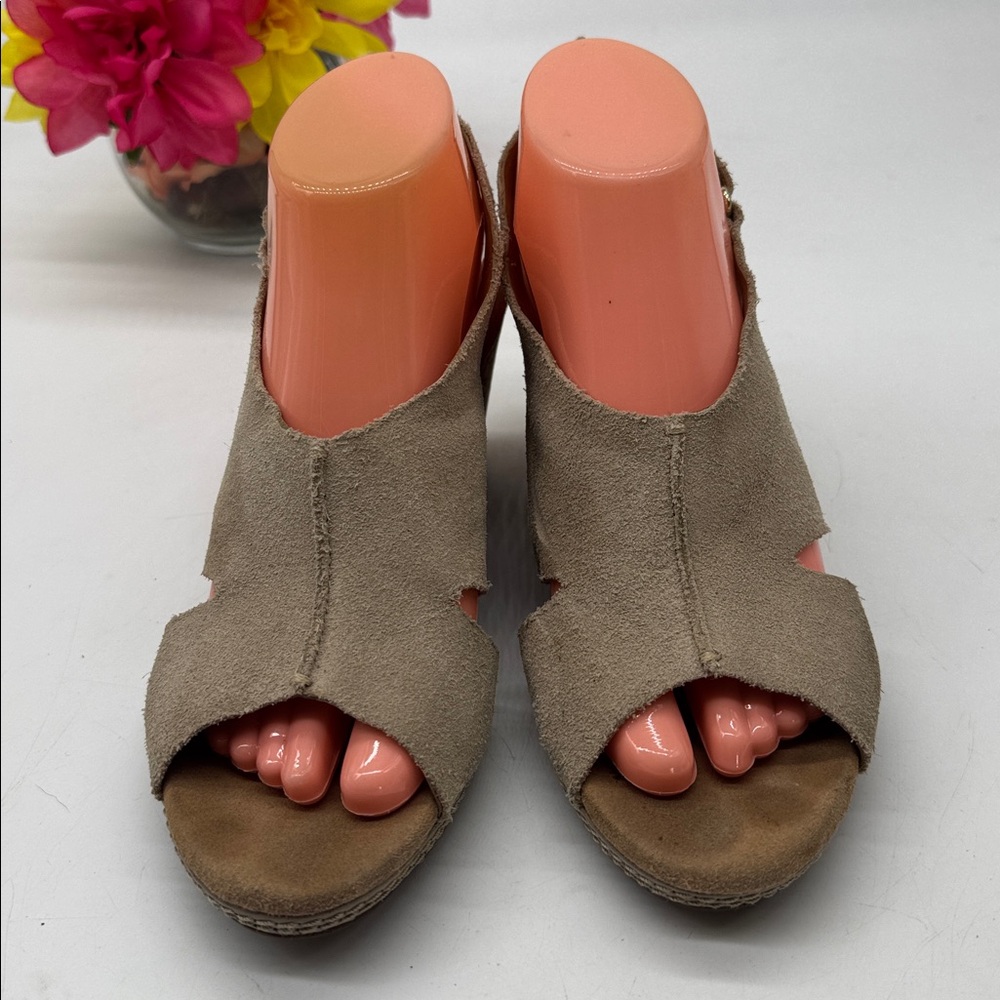 Clarks Collection Tan Suede Cork Wedge Sandals Size 8.5 MCW9323C - Picture 2 of 8